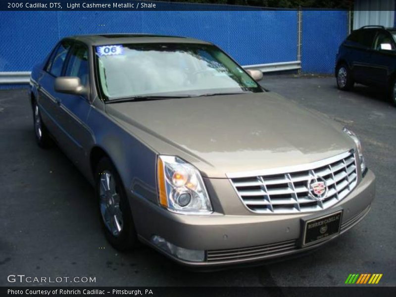 Light Cashmere Metallic / Shale 2006 Cadillac DTS