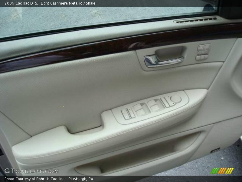 Light Cashmere Metallic / Shale 2006 Cadillac DTS