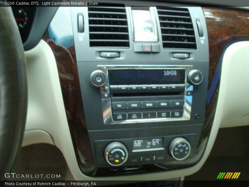 Light Cashmere Metallic / Shale 2006 Cadillac DTS