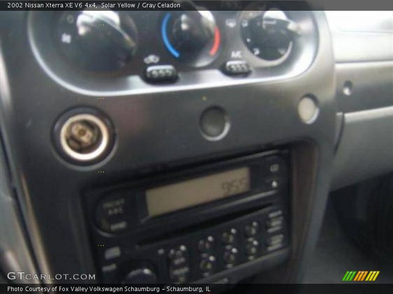 Solar Yellow / Gray Celadon 2002 Nissan Xterra XE V6 4x4