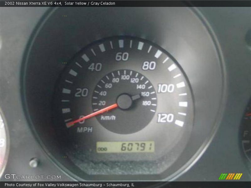 Solar Yellow / Gray Celadon 2002 Nissan Xterra XE V6 4x4