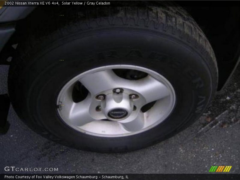 Solar Yellow / Gray Celadon 2002 Nissan Xterra XE V6 4x4
