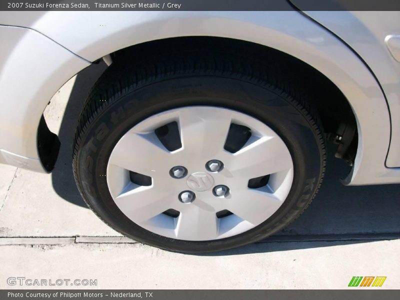 Titanium Silver Metallic / Grey 2007 Suzuki Forenza Sedan