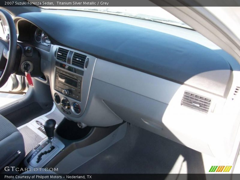 Titanium Silver Metallic / Grey 2007 Suzuki Forenza Sedan