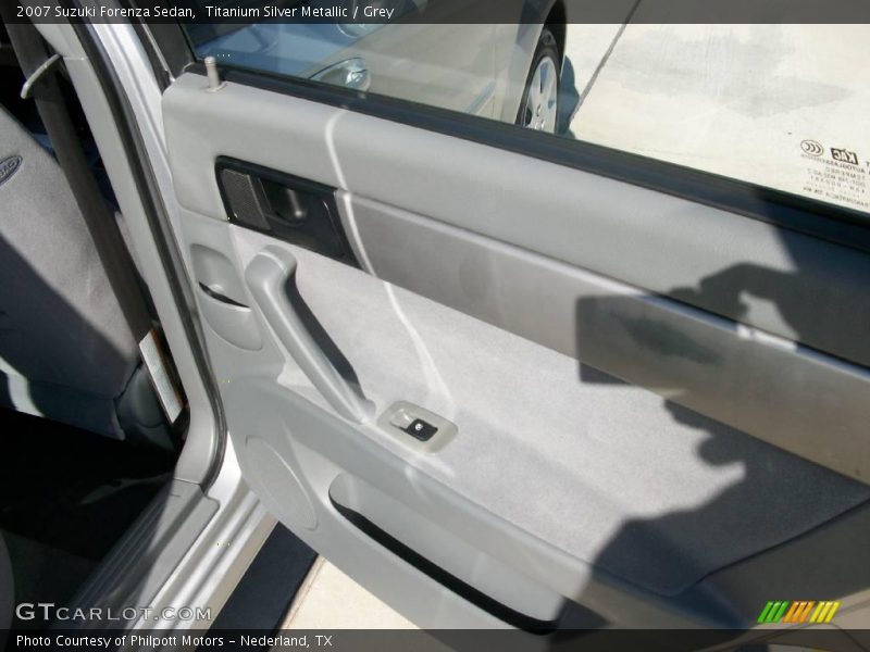 Titanium Silver Metallic / Grey 2007 Suzuki Forenza Sedan
