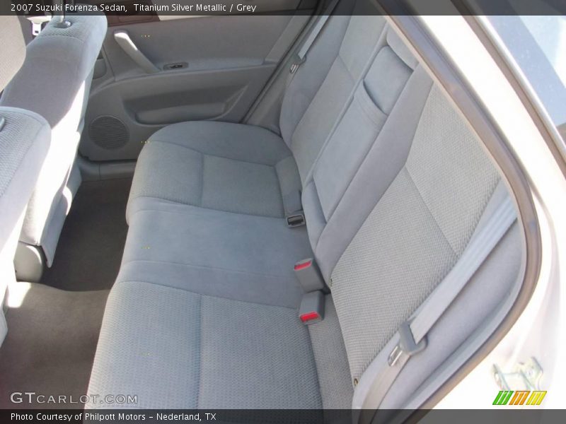 Titanium Silver Metallic / Grey 2007 Suzuki Forenza Sedan