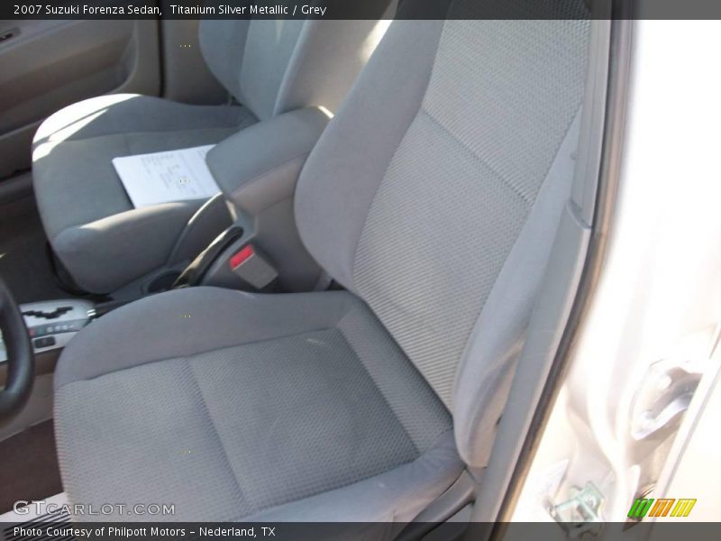 Titanium Silver Metallic / Grey 2007 Suzuki Forenza Sedan