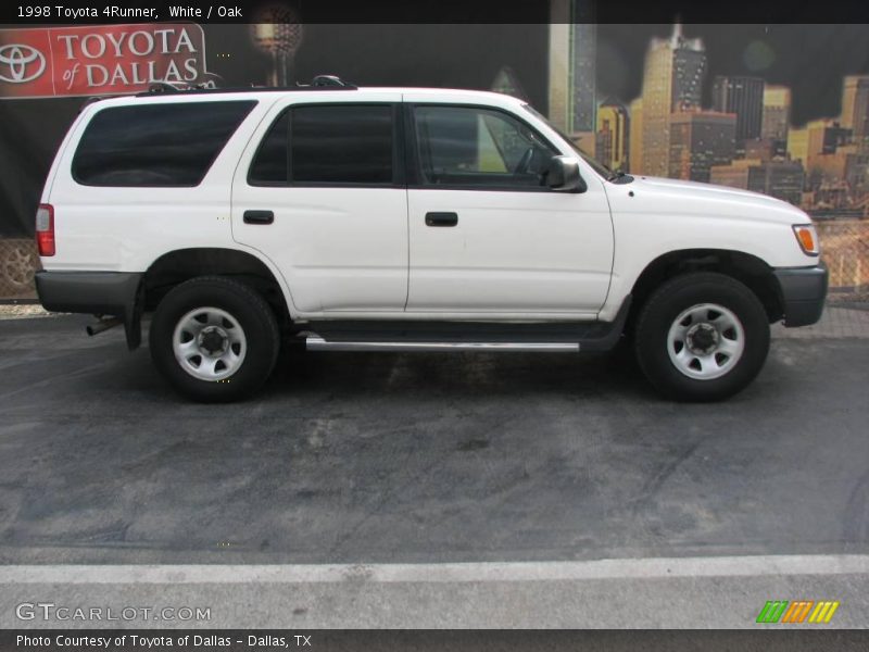 White / Oak 1998 Toyota 4Runner