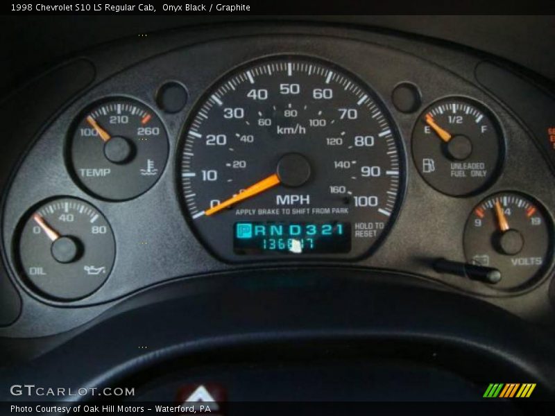 Onyx Black / Graphite 1998 Chevrolet S10 LS Regular Cab