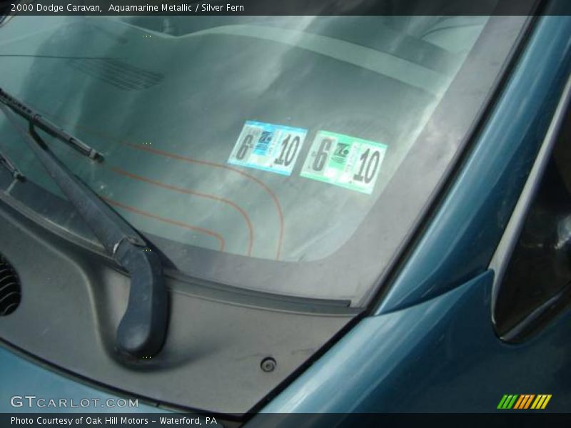 Aquamarine Metallic / Silver Fern 2000 Dodge Caravan
