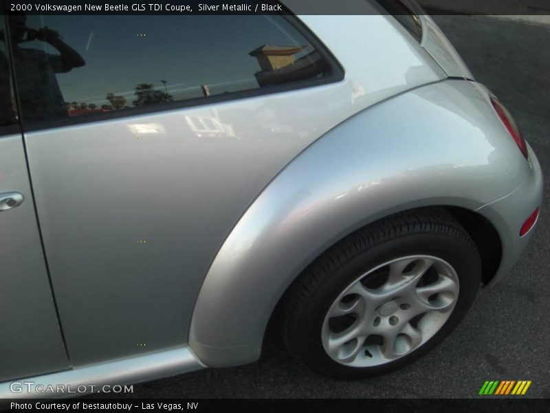 Silver Metallic / Black 2000 Volkswagen New Beetle GLS TDI Coupe