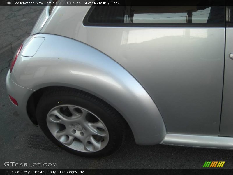 Silver Metallic / Black 2000 Volkswagen New Beetle GLS TDI Coupe