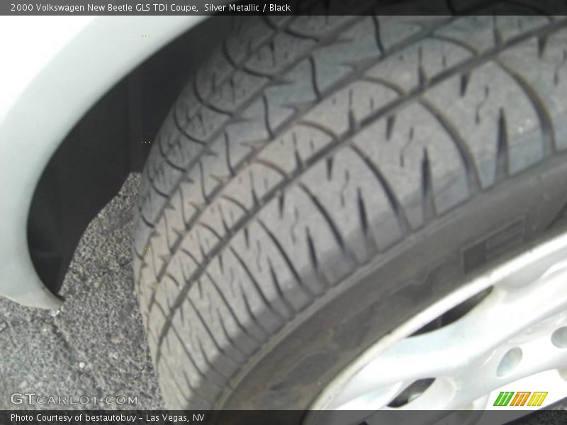 Silver Metallic / Black 2000 Volkswagen New Beetle GLS TDI Coupe