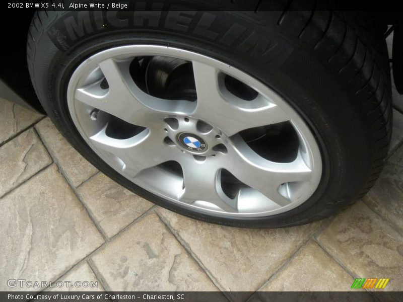 Alpine White / Beige 2002 BMW X5 4.4i