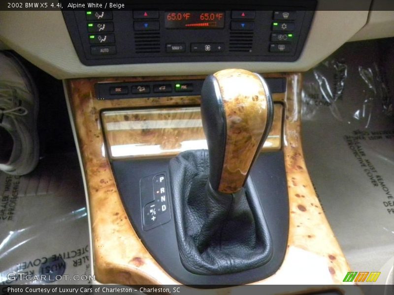 Alpine White / Beige 2002 BMW X5 4.4i