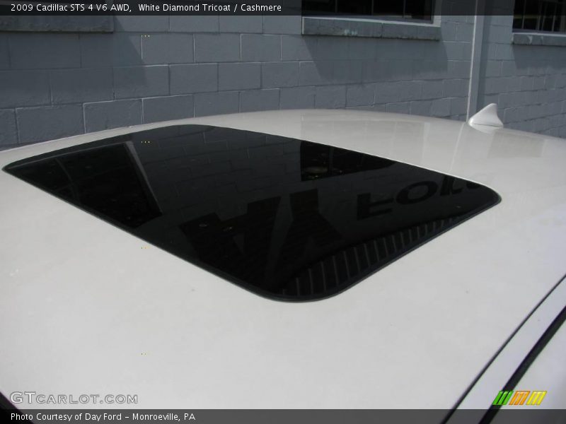 White Diamond Tricoat / Cashmere 2009 Cadillac STS 4 V6 AWD