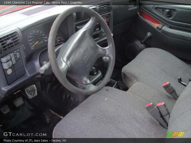 Apple Red / Graphite 1996 Chevrolet S10 Regular Cab