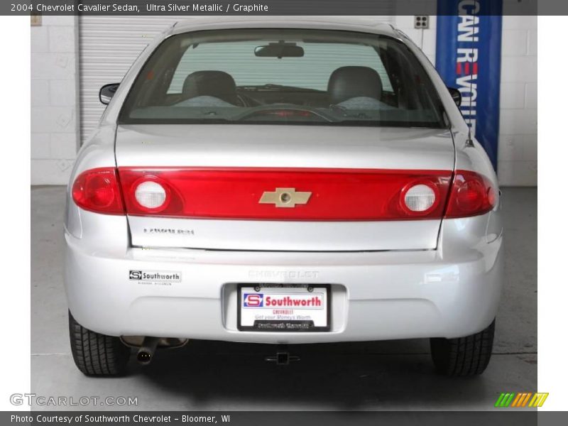 Ultra Silver Metallic / Graphite 2004 Chevrolet Cavalier Sedan