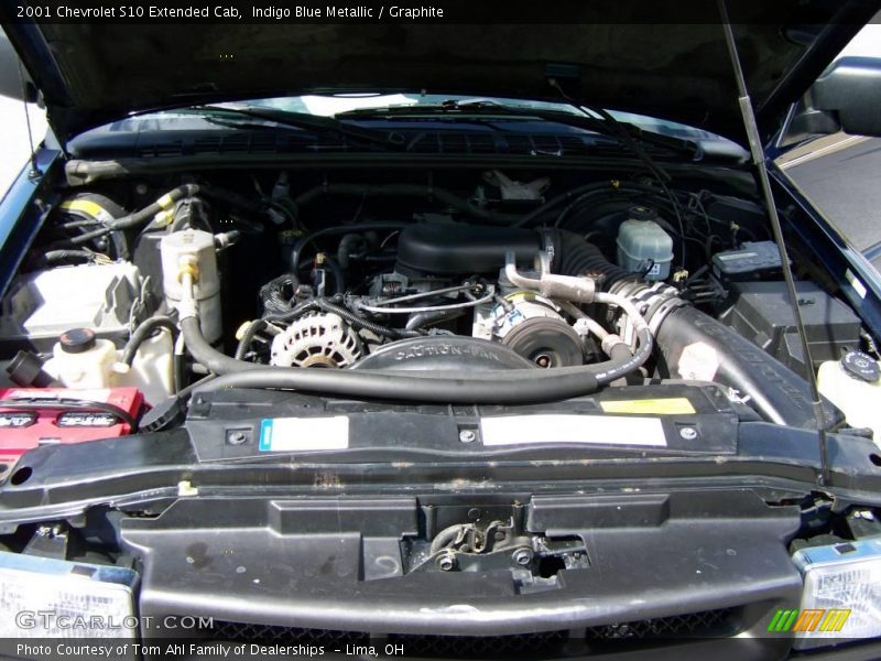 Indigo Blue Metallic / Graphite 2001 Chevrolet S10 Extended Cab