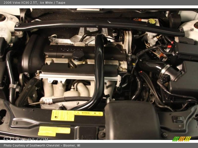 Ice White / Taupe 2006 Volvo XC90 2.5T