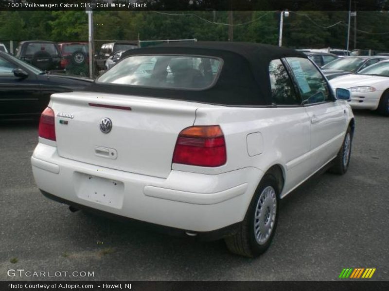 Cool White / Black 2001 Volkswagen Cabrio GLS