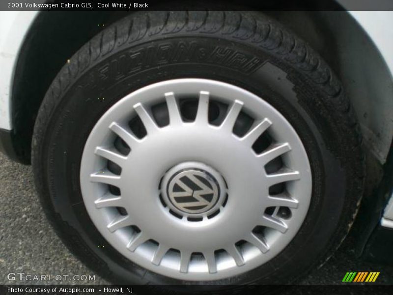 Cool White / Black 2001 Volkswagen Cabrio GLS