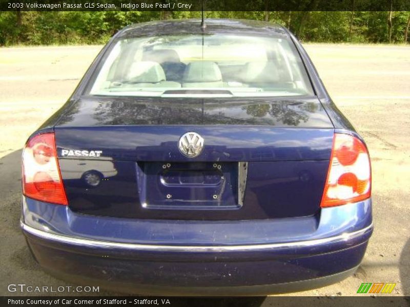 Indigo Blue Pearl / Grey 2003 Volkswagen Passat GLS Sedan