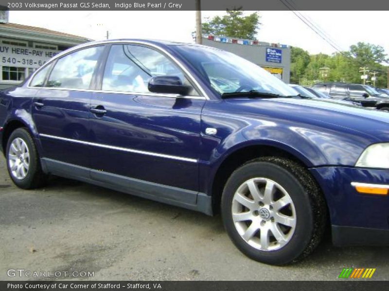 Indigo Blue Pearl / Grey 2003 Volkswagen Passat GLS Sedan