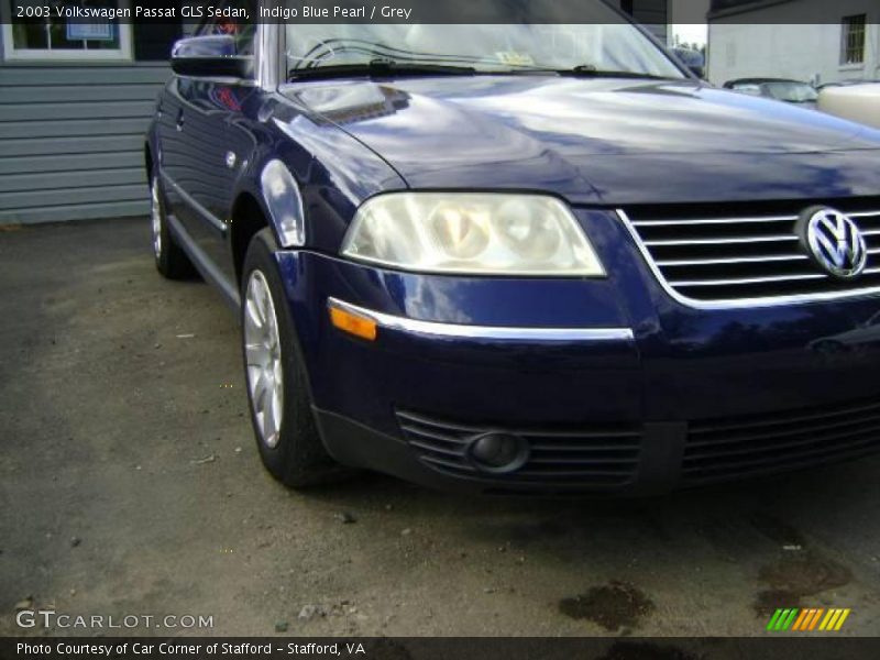 Indigo Blue Pearl / Grey 2003 Volkswagen Passat GLS Sedan