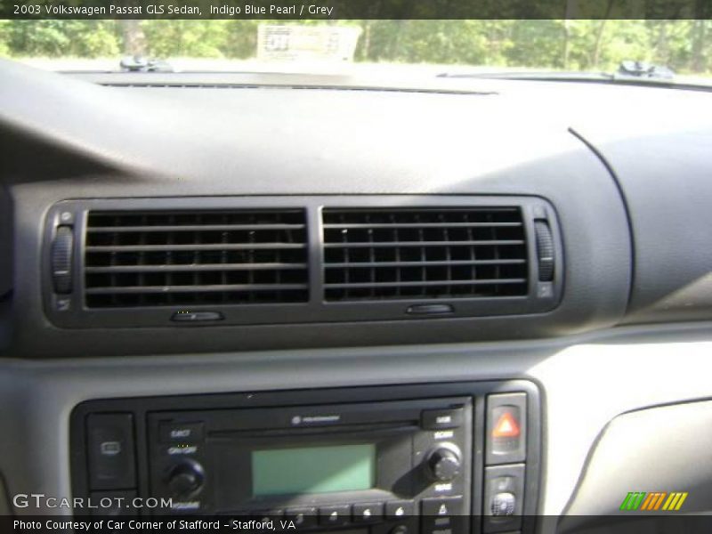 Indigo Blue Pearl / Grey 2003 Volkswagen Passat GLS Sedan