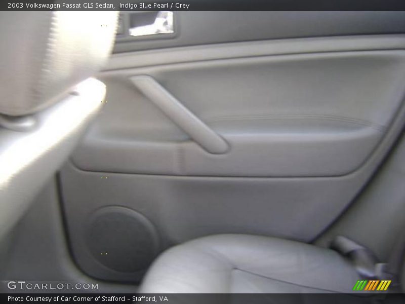 Indigo Blue Pearl / Grey 2003 Volkswagen Passat GLS Sedan