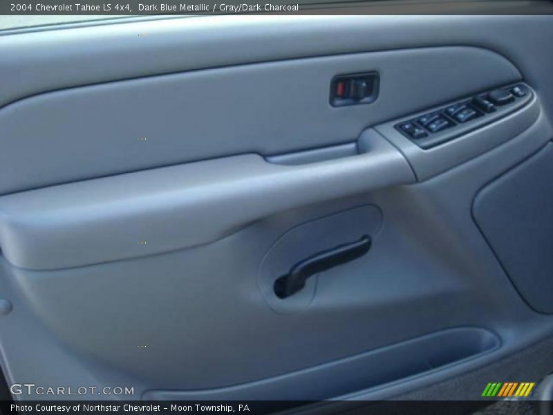 Dark Blue Metallic / Gray/Dark Charcoal 2004 Chevrolet Tahoe LS 4x4