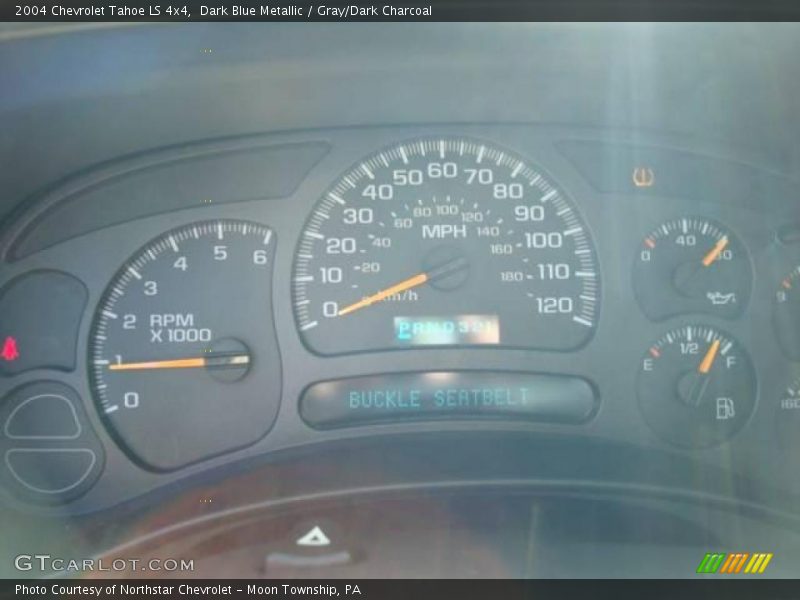 Dark Blue Metallic / Gray/Dark Charcoal 2004 Chevrolet Tahoe LS 4x4