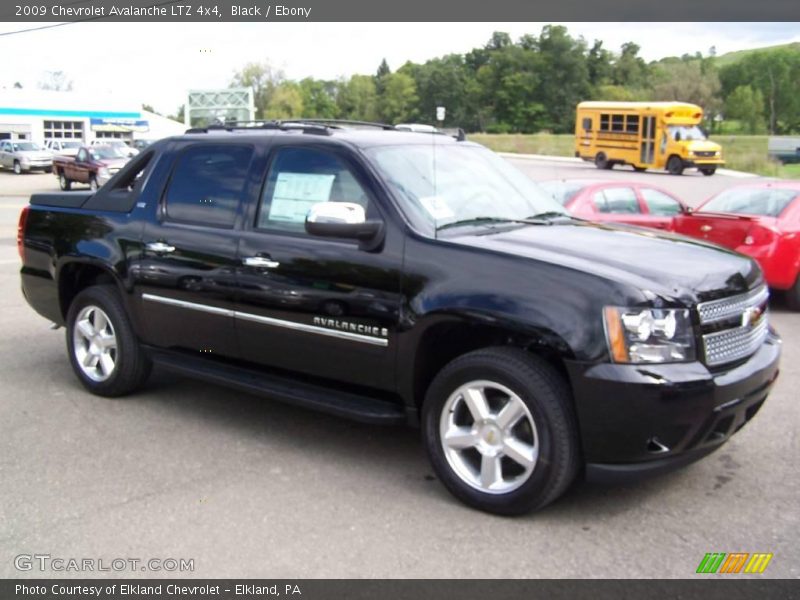 Black / Ebony 2009 Chevrolet Avalanche LTZ 4x4