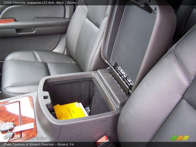 Black / Ebony 2009 Chevrolet Avalanche LTZ 4x4