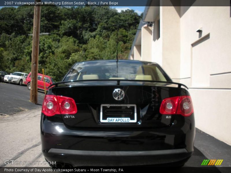 Black / Pure Beige 2007 Volkswagen Jetta Wolfsburg Edition Sedan