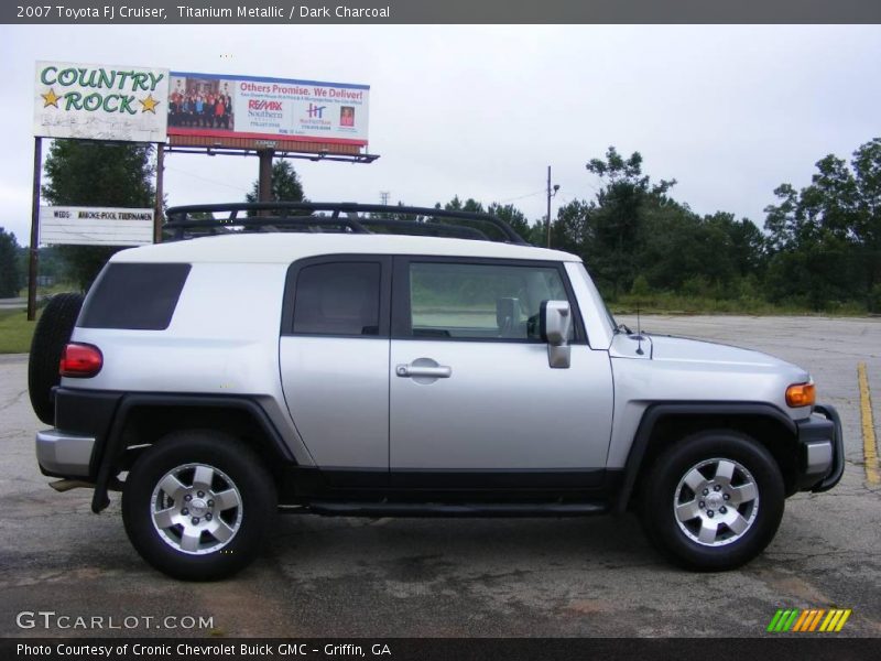 Titanium Metallic / Dark Charcoal 2007 Toyota FJ Cruiser