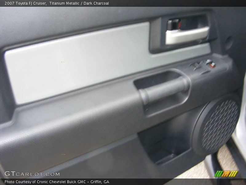 Titanium Metallic / Dark Charcoal 2007 Toyota FJ Cruiser