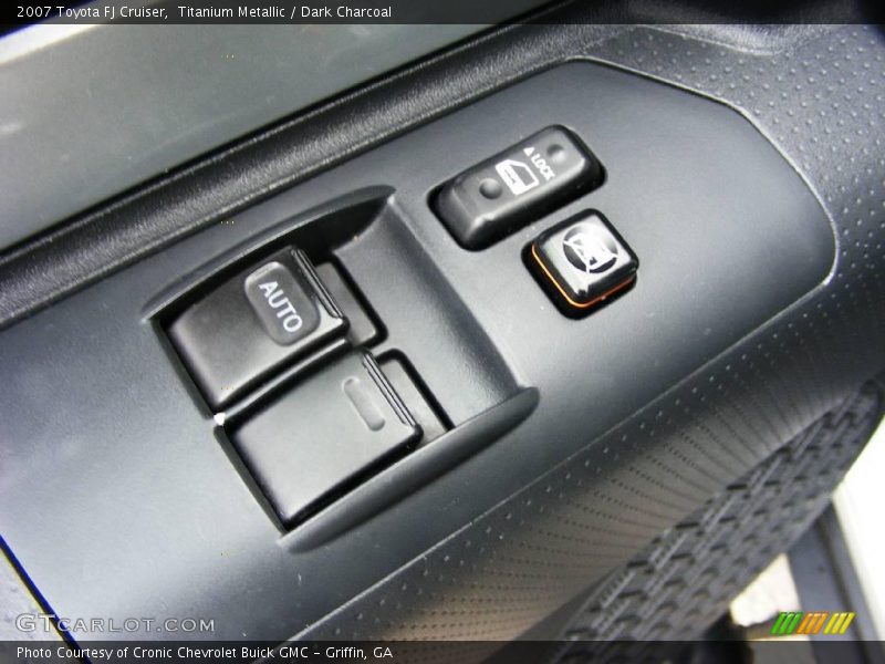 Titanium Metallic / Dark Charcoal 2007 Toyota FJ Cruiser