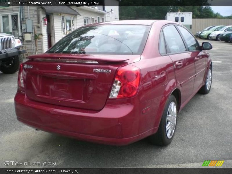 Fusion Red Metallic / Grey 2006 Suzuki Forenza Sedan
