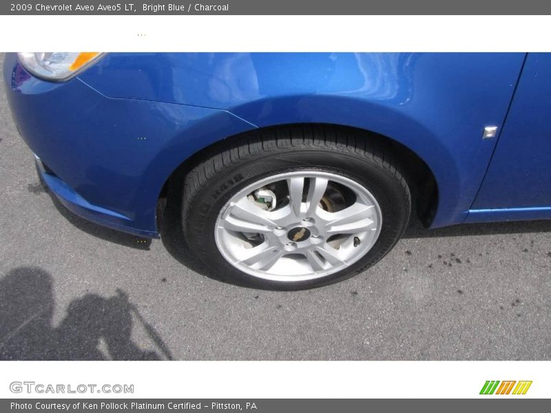 Bright Blue / Charcoal 2009 Chevrolet Aveo Aveo5 LT