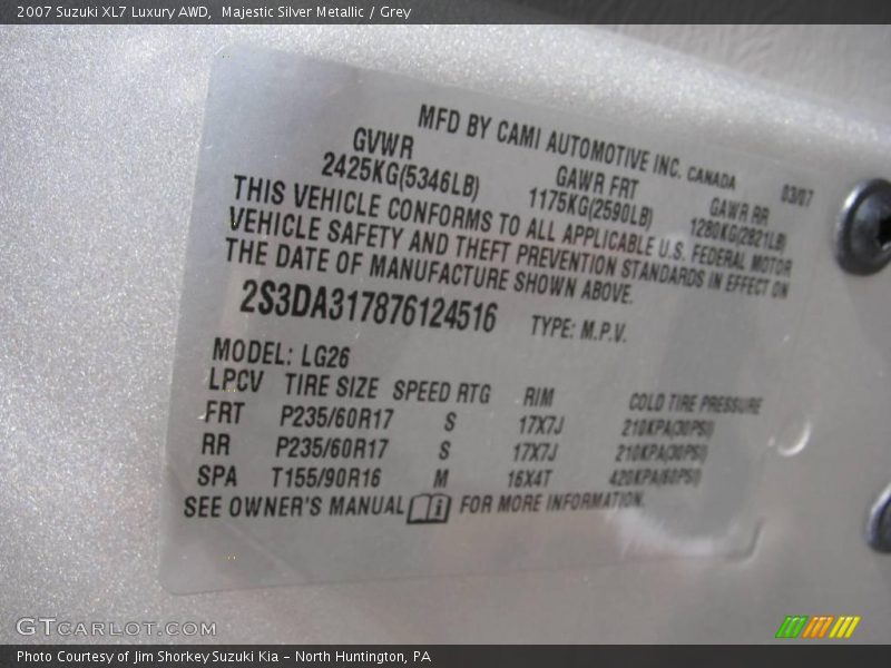 Majestic Silver Metallic / Grey 2007 Suzuki XL7 Luxury AWD
