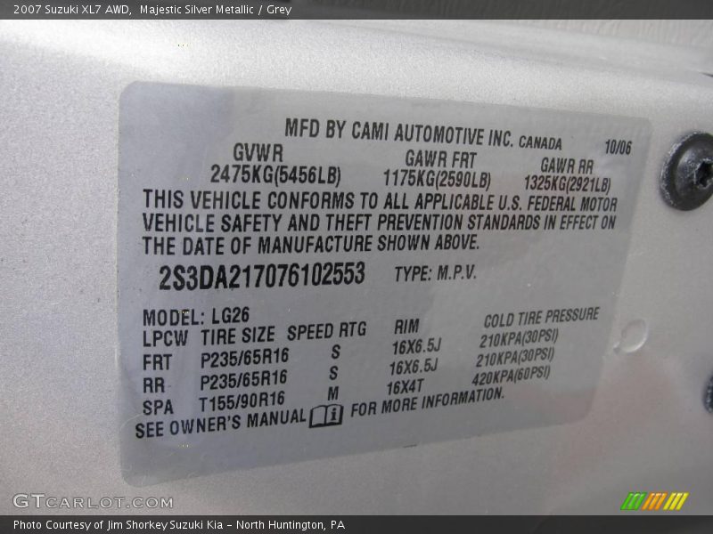 Majestic Silver Metallic / Grey 2007 Suzuki XL7 AWD