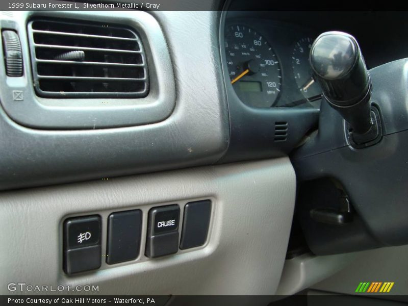 Silverthorn Metallic / Gray 1999 Subaru Forester L