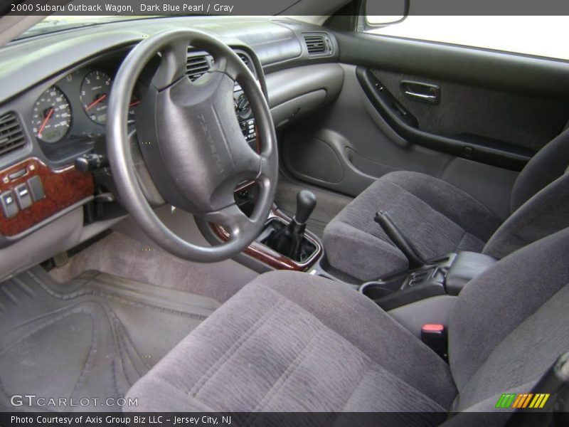 Dark Blue Pearl / Gray 2000 Subaru Outback Wagon