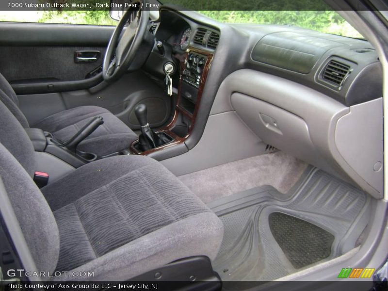 Dark Blue Pearl / Gray 2000 Subaru Outback Wagon