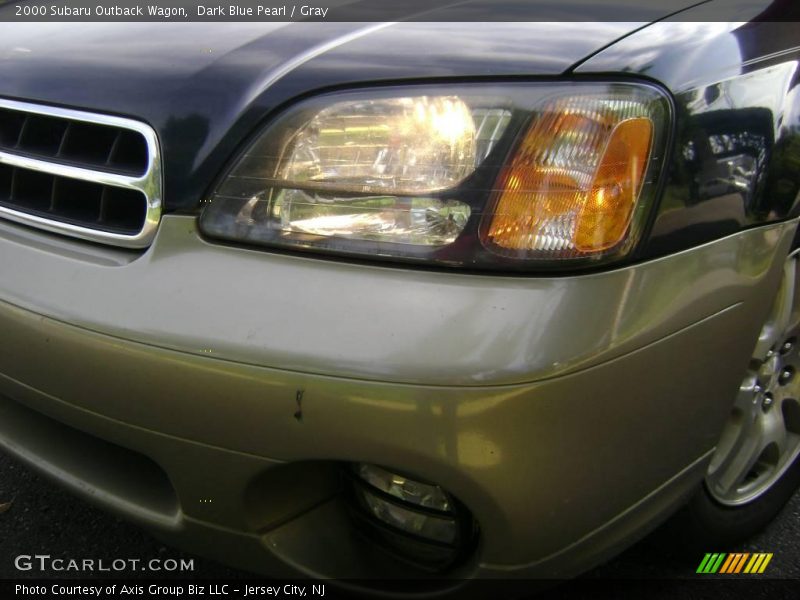 Dark Blue Pearl / Gray 2000 Subaru Outback Wagon