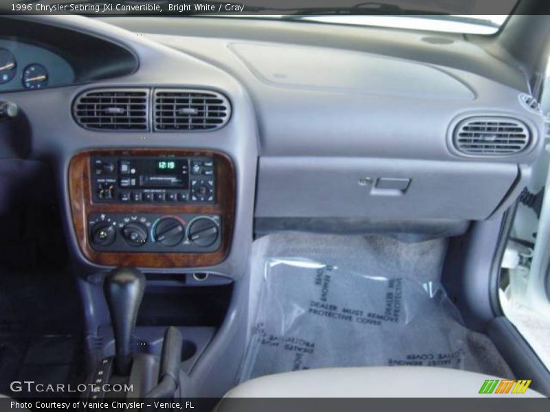 Bright White / Gray 1996 Chrysler Sebring JXi Convertible