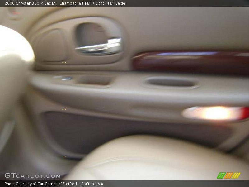 Champagne Pearl / Light Pearl Beige 2000 Chrysler 300 M Sedan
