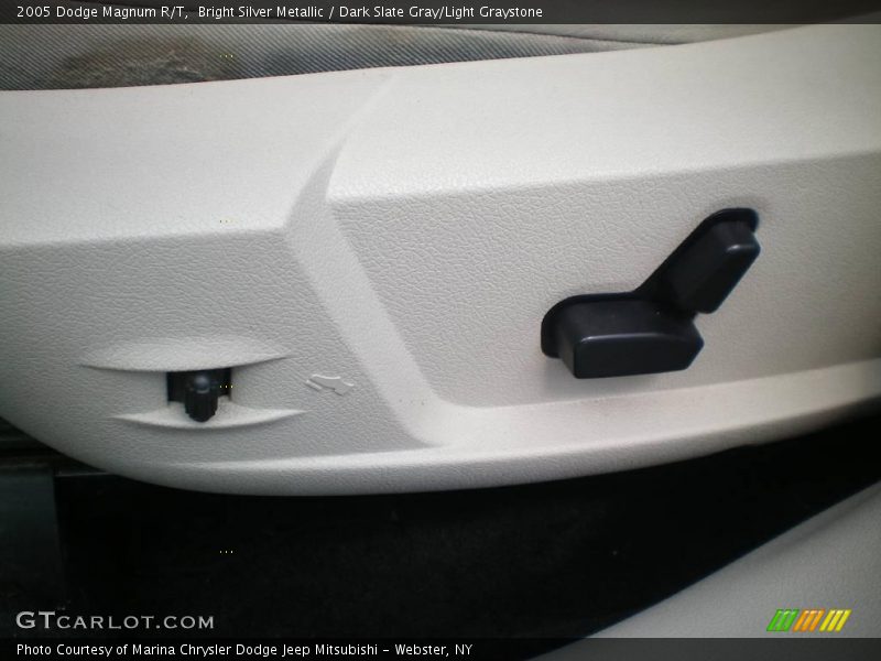 Bright Silver Metallic / Dark Slate Gray/Light Graystone 2005 Dodge Magnum R/T